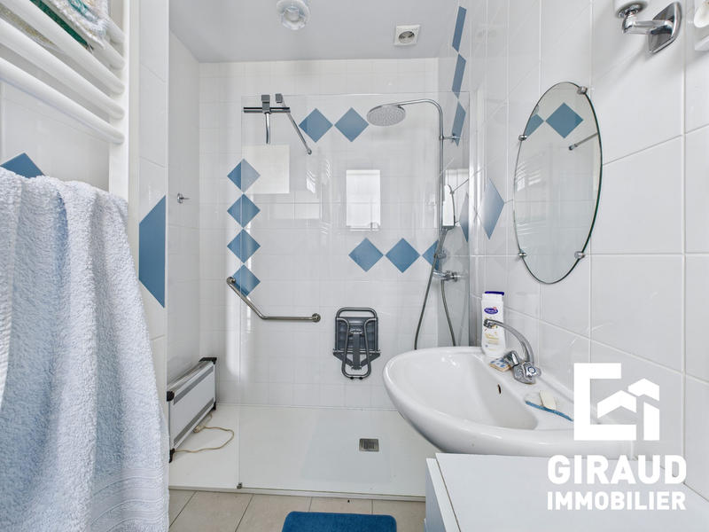 Maison traditionnelle - 120 m² - 6 pièces