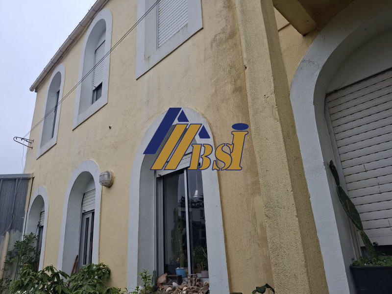 Maison traditionnelle - 227 m² - 10 pièces