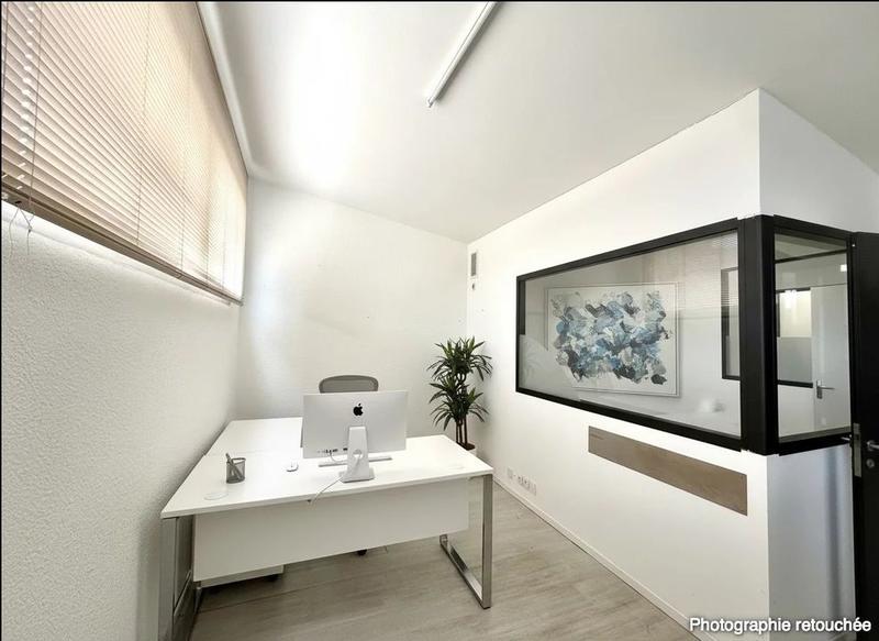 Bureau - 326 m² - 20 pièces