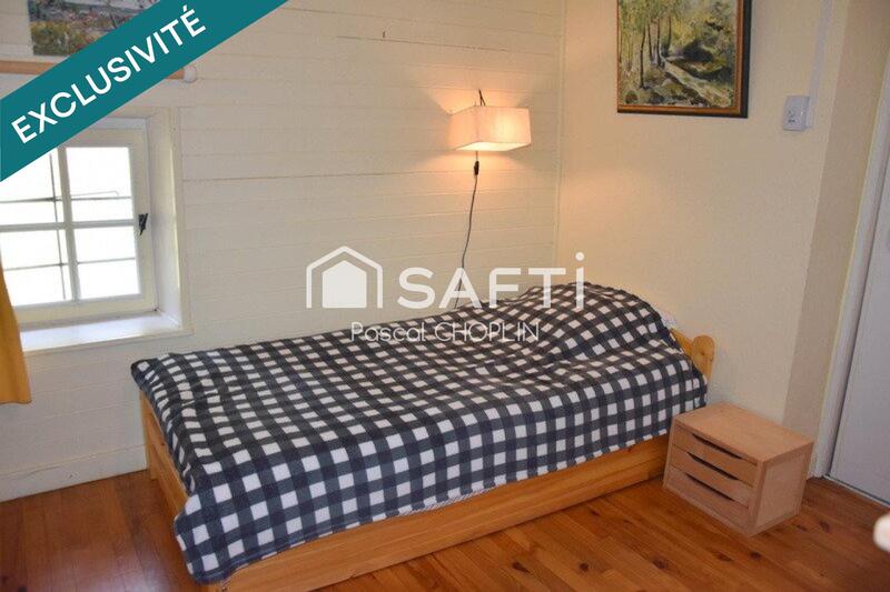 Maison - 344 m² - 11 pièces