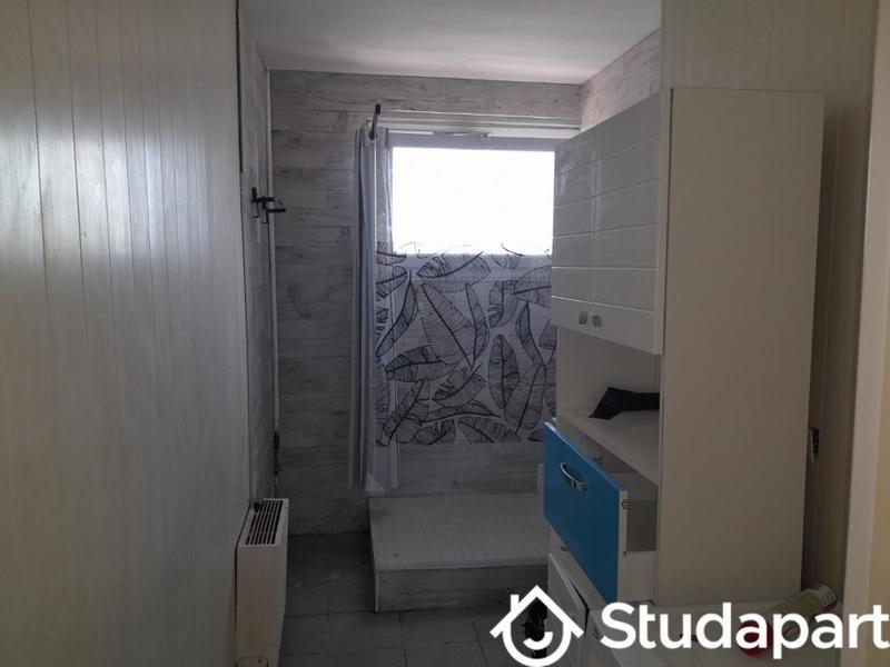 Chambre - 12 m² - 1 pièce