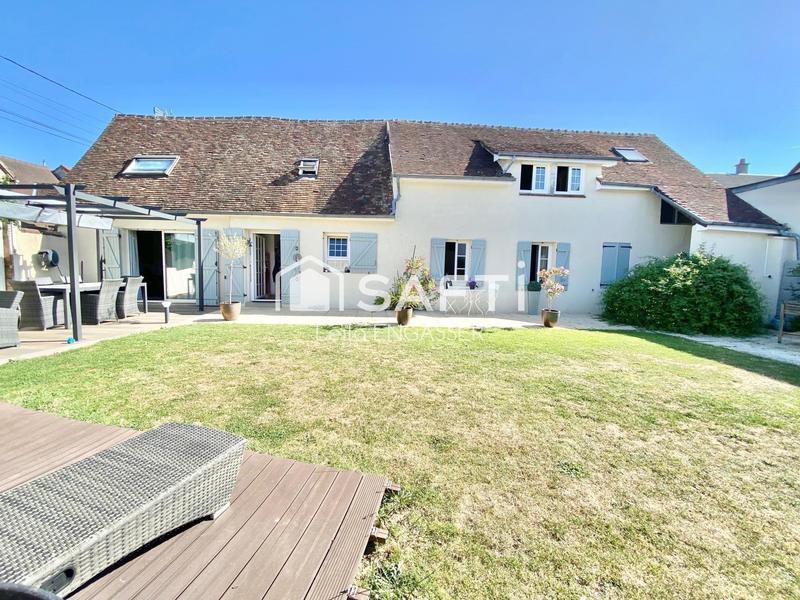 Maison - 260 m² - 10 pièces