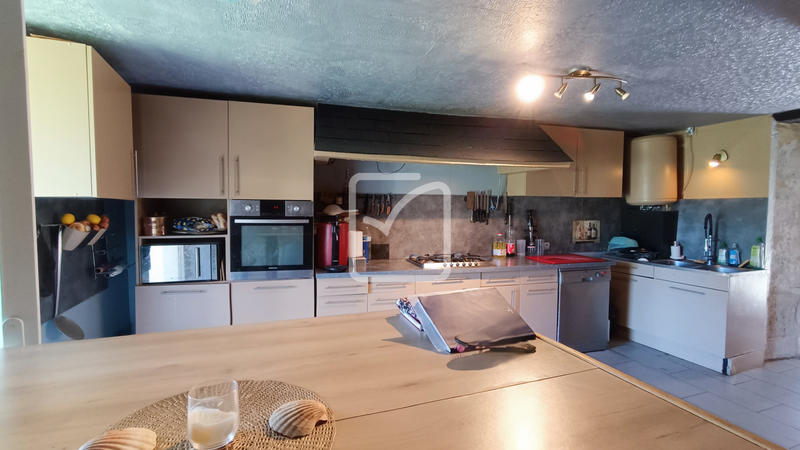 Maison - 172 m² - 7 pièces