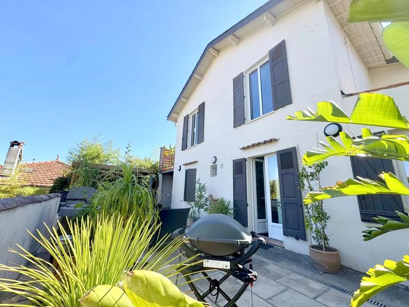 Maison - 145 m² - 5 pièces