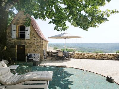 Demeure - 248 m² - 10 pièces