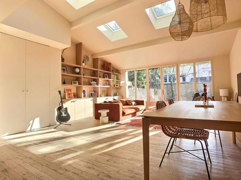 Maison - 121 m² - 5 pièces