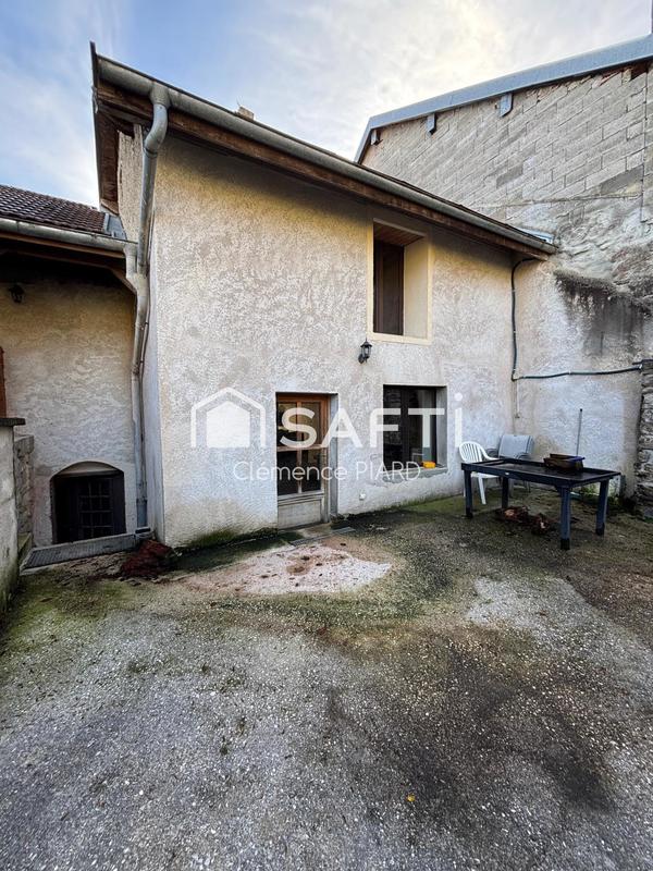 Maison - 143 m² - 10 pièces