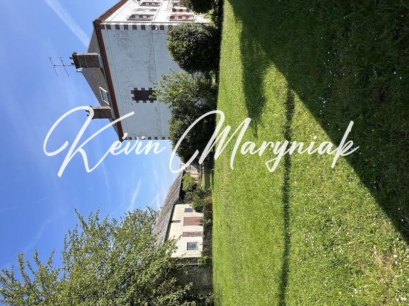 Maison - 296 m² - 6 pièces