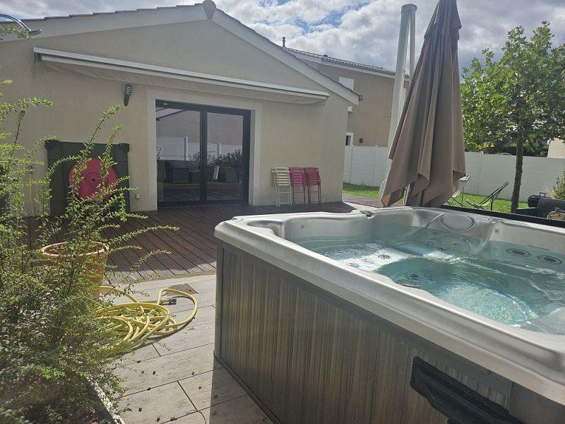 Maison - 102 m² - 6 pièces