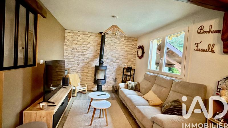 Maison - 95 m² - 5 pièces