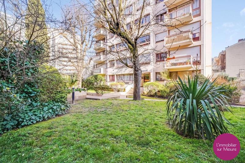 Appartement - 85 m² - 4 pièces