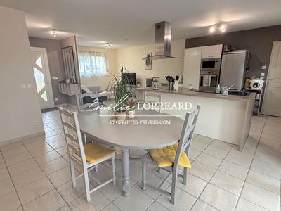 Maison - 122 m² - 6 pièces