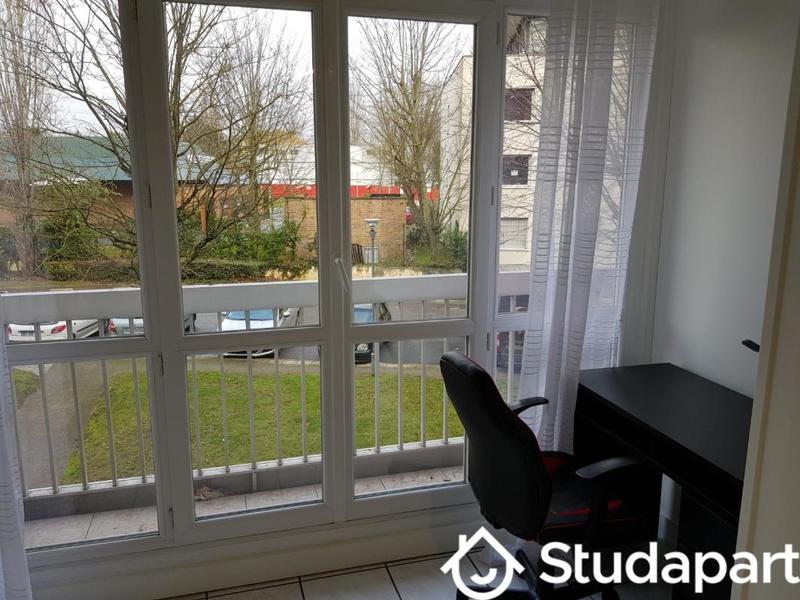 Chambre - 11 m² - 1 pièce