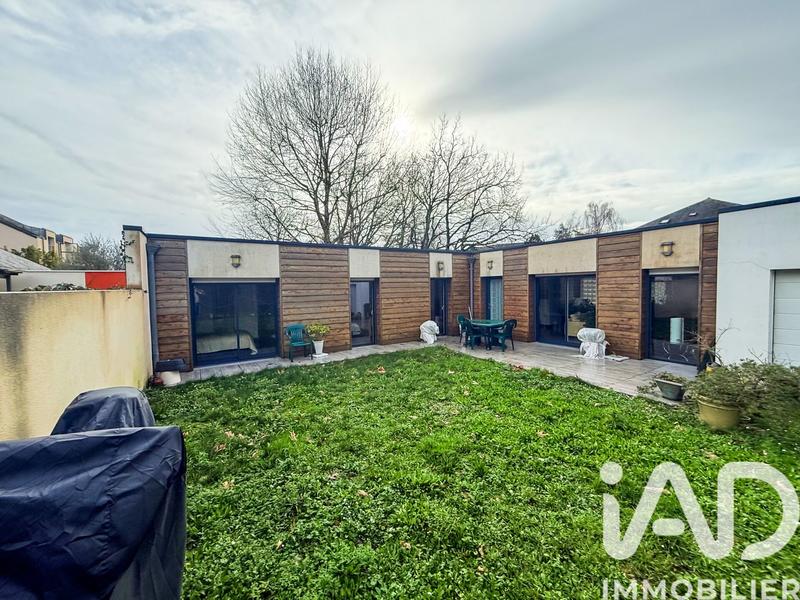 Maison - 121 m² - 5 pièces