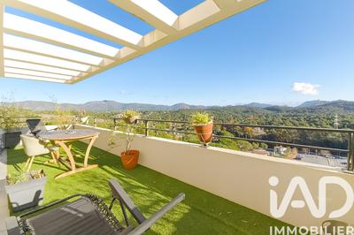 Appartement - 93 m² - 4 pièces