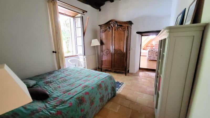 Maison - 305 m² - 10 pièces