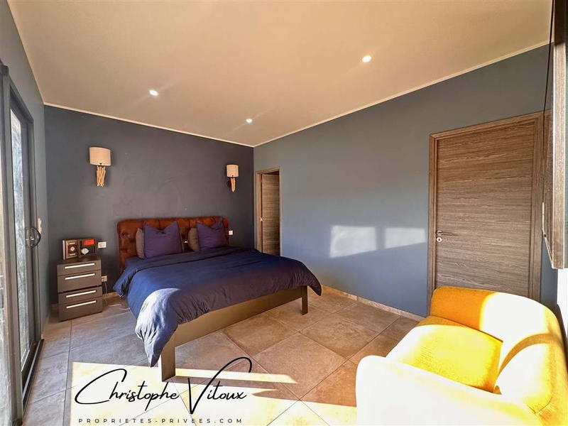 Villa - 145 m² - 6 pièces