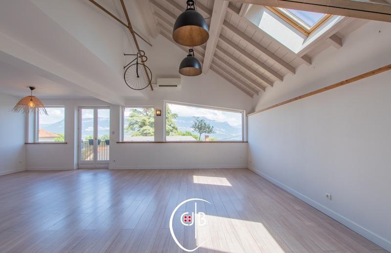 Appartement - 156 m² - 4 pièces