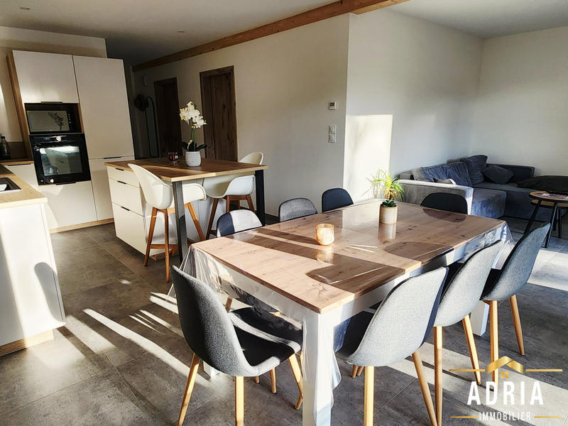 Appartement - 61 m² - 4 pièces