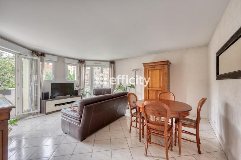 Appartement - 90 m² - 4 pièces