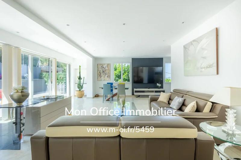 Maison - 175 m² - 6 pièces