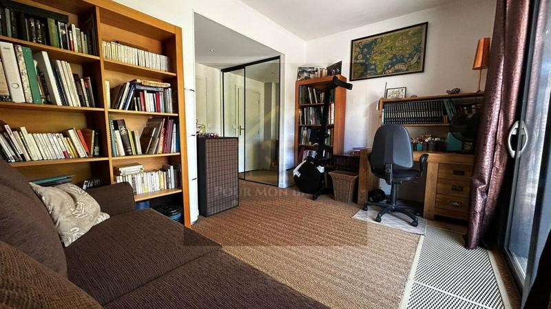 Propriété - 227 m² - 8 pièces