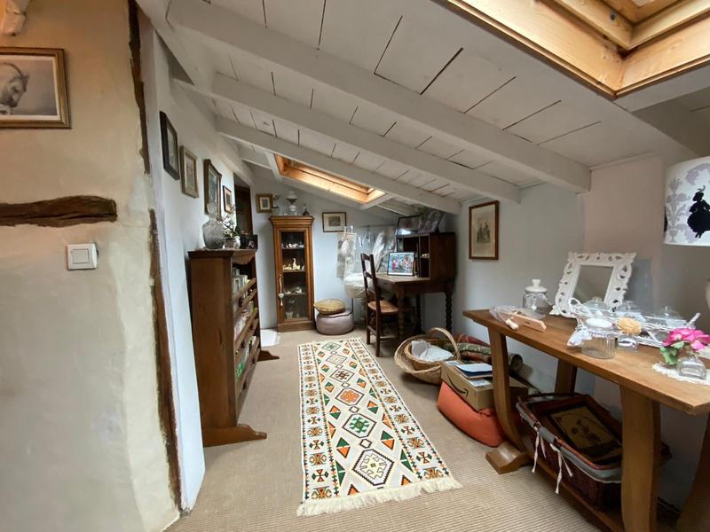 Maison - 246 m² - 6 pièces