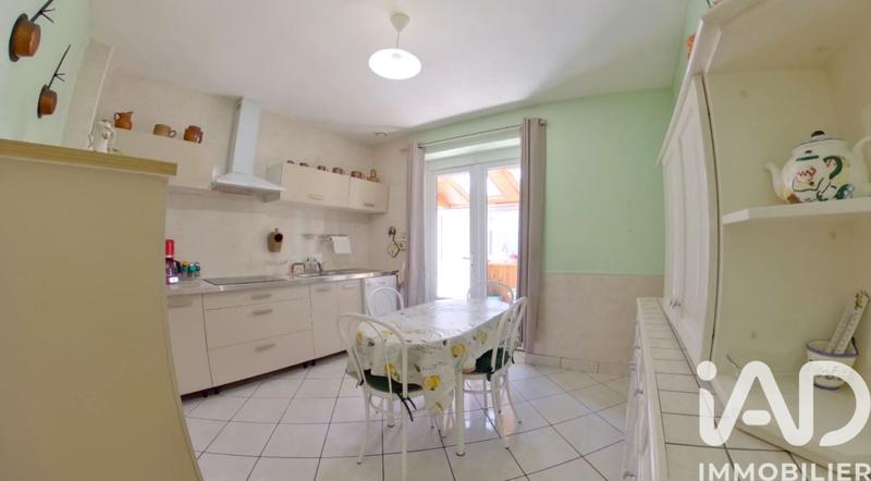 Maison - 89 m² - 5 pièces