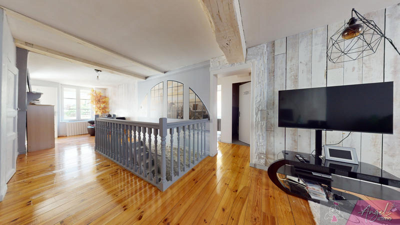 Maison de village - 195 m² - 10 pièces