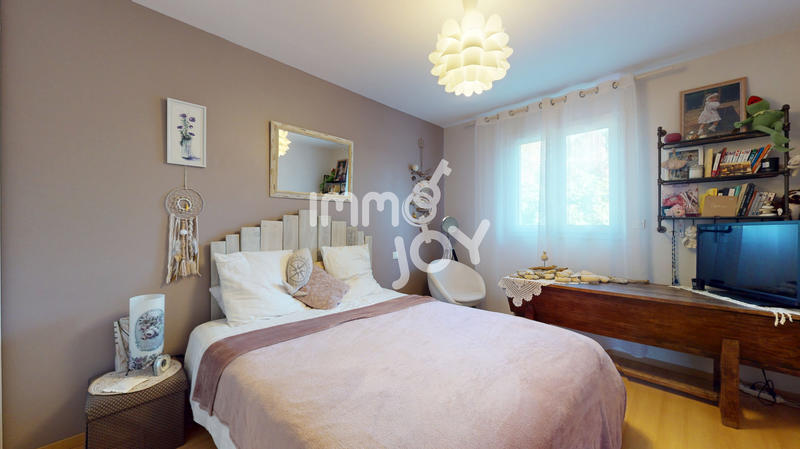 Maison - 197 m² - 7 pièces