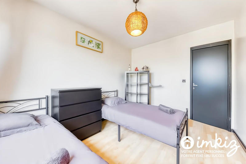 Appartement - 90 m² - 6 pièces