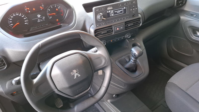 Peugeot Partner Puretech 110 Long 950kg Premium