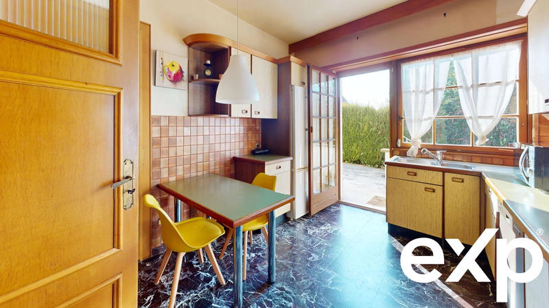 Maison - 210 m² - 7 pièces