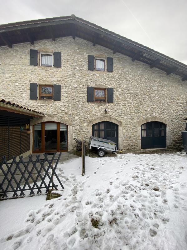 Maison - 180 m² - 8 pièces