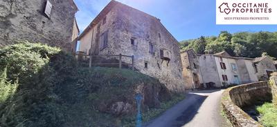 Maison de village - 130 m² - 1 pièce