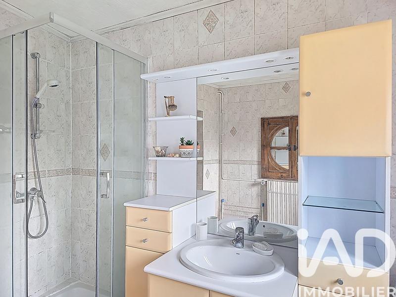 Maison - 101 m² - 5 pièces