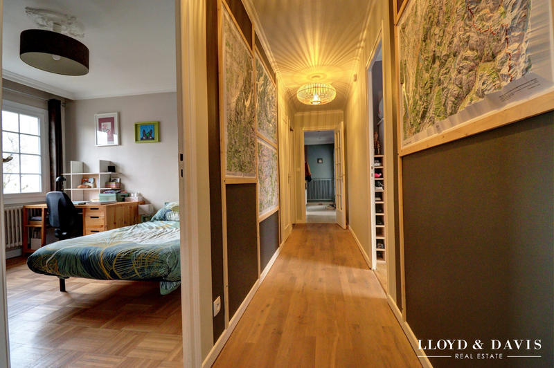 Maison - 152 m² - 6 pièces