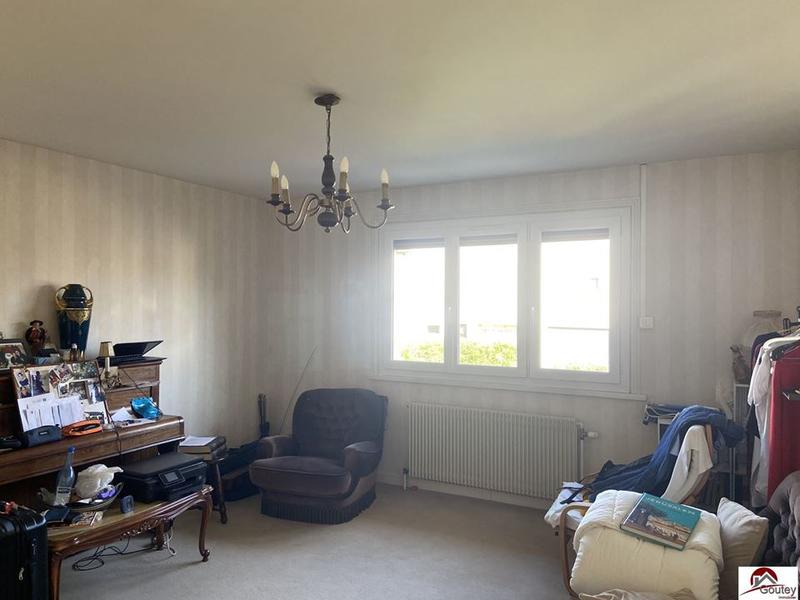 Maison traditionnelle - 195 m² - 8 pièces