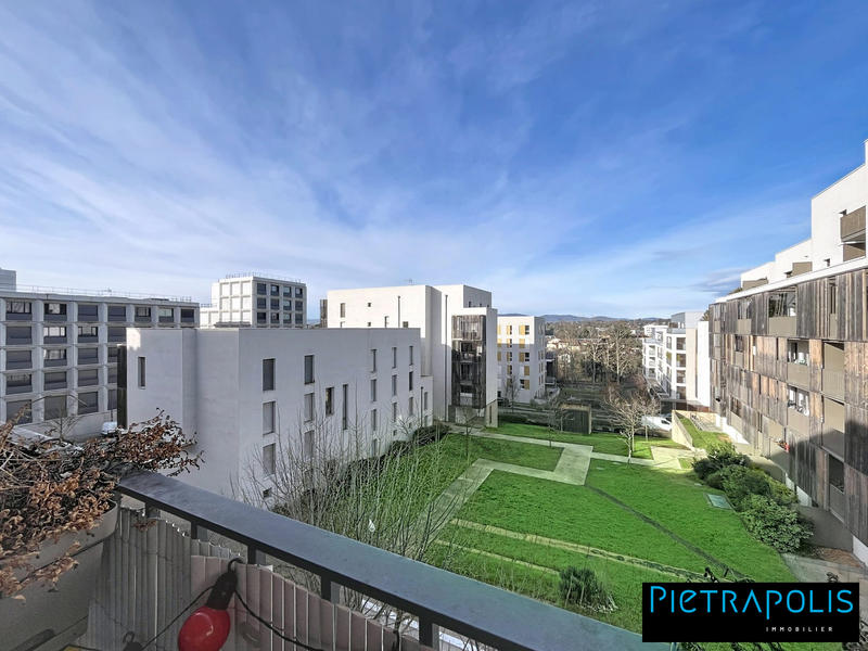 Appartement - 82 m² - 4 pièces