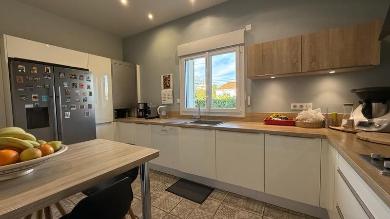 Maison - 229 m² - 8 pièces