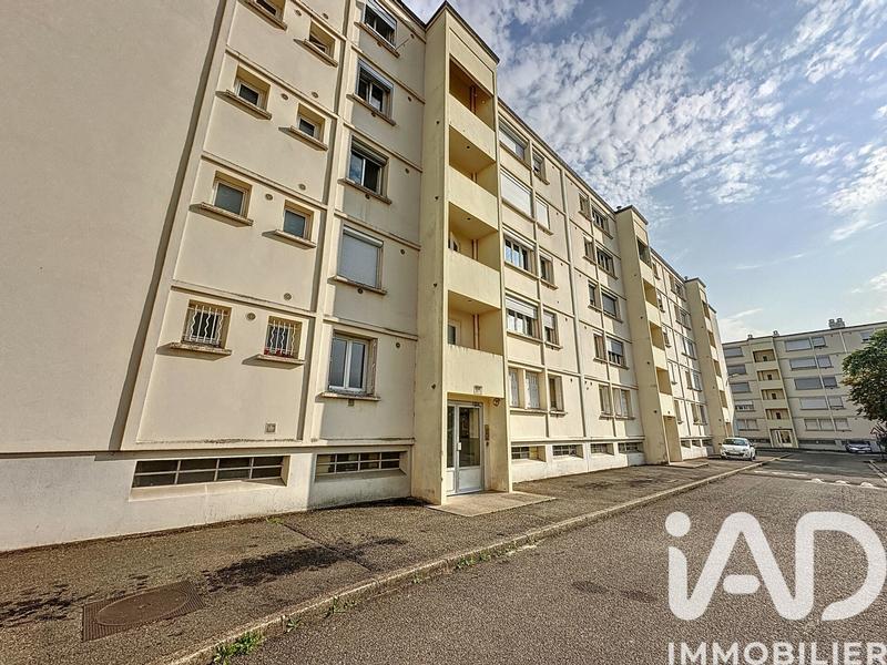 Appartement - 64 m² - 4 pièces