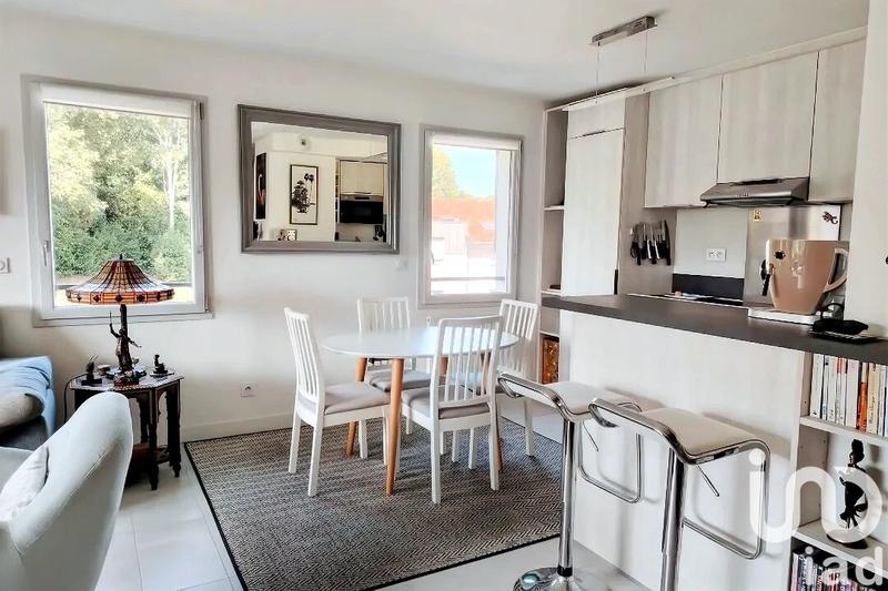 Appartement - 93 m² - 4 pièces