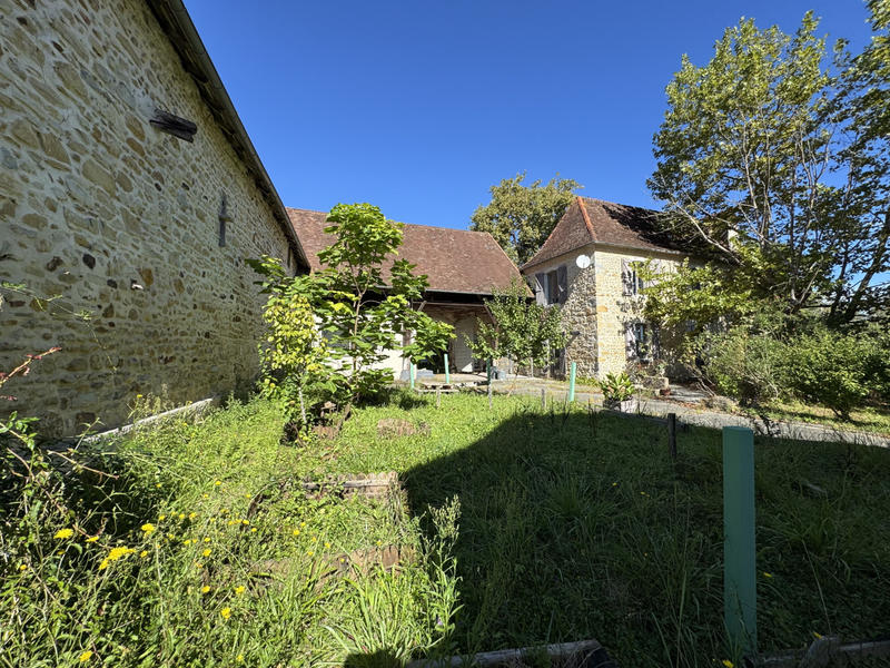 Maison - 477 m² - 15 pièces