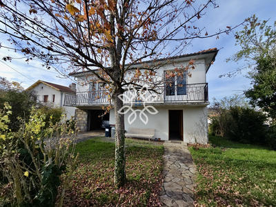 Maison - 91 m² - 5 pièces