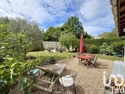 Maison - 166 m² - 6 pièces