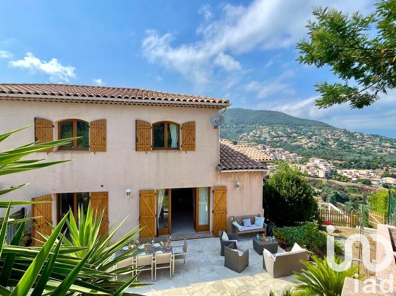 Maison - 134 m² - 4 pièces