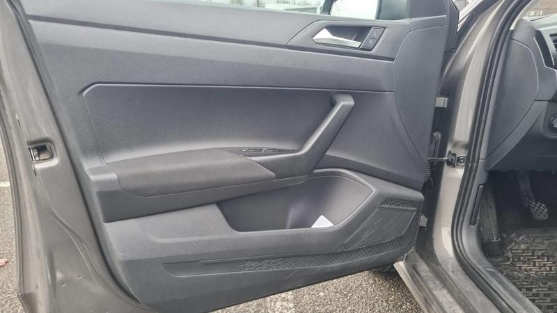 Volkswagen Polo VI 1.0 Tsi 80 Edition