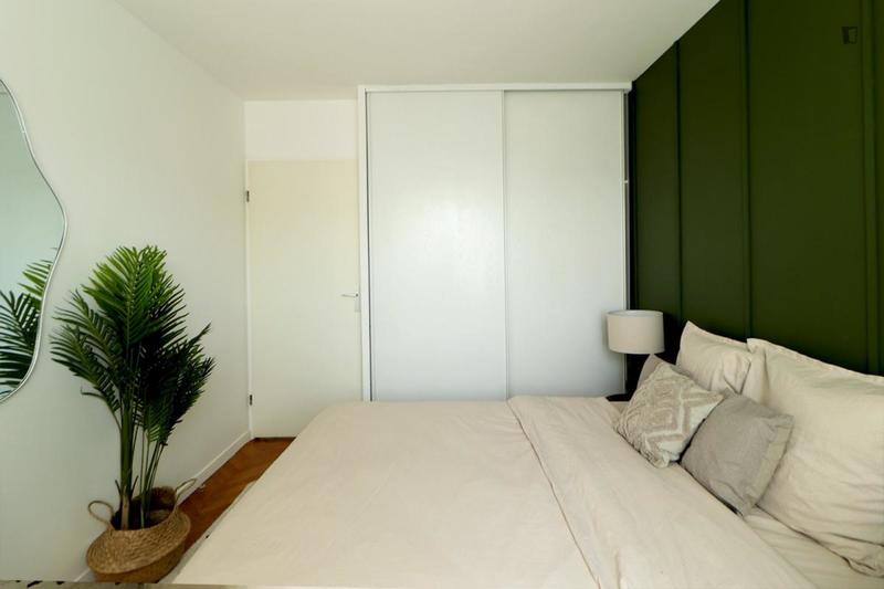 Chambre - 11 m² - 3 pièces