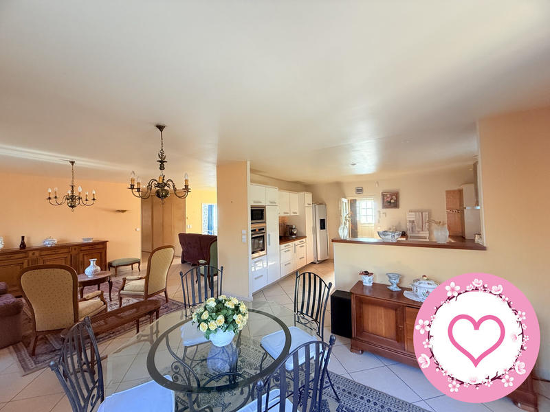 Maison - 165 m² - 6 pièces