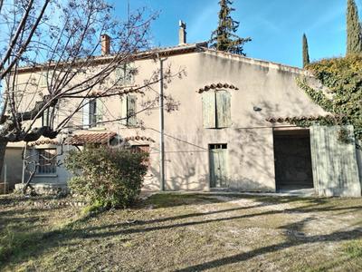 Mas - 200 m² - 8 pièces